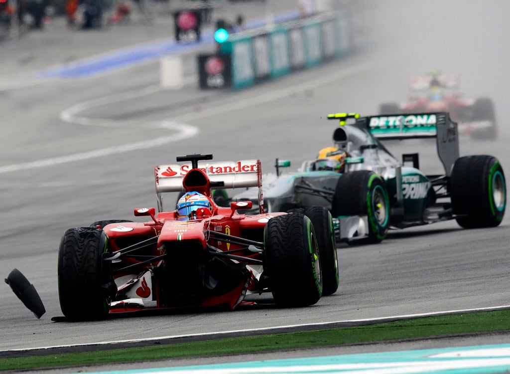 Alonso abandona. Guerra en Red Bull Alonso abandona. Guerra en Red Bull