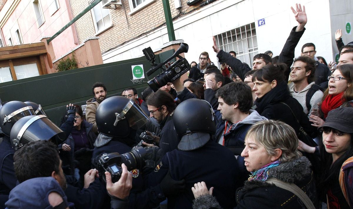 Tea Party con Arcadi Espada: ‘Los escraches son terrorismo’ Tea Party con Arcadi Espada: ‘Los escraches son terrorismo’