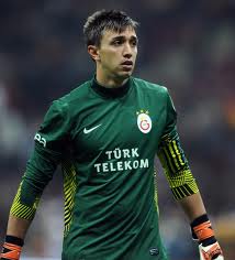 MUSLERA: “Remontar al Real Madrid no es imposible” MUSLERA: “Remontar al Real Madrid no es imposible”