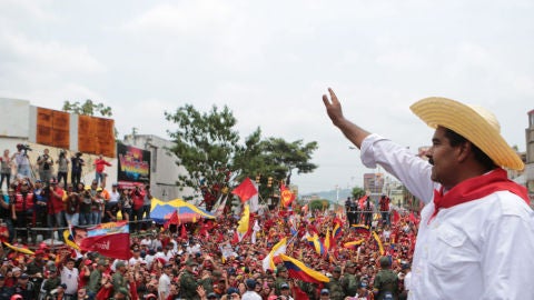 Nicol&aacute;s Maduro ante sus simpatizantes