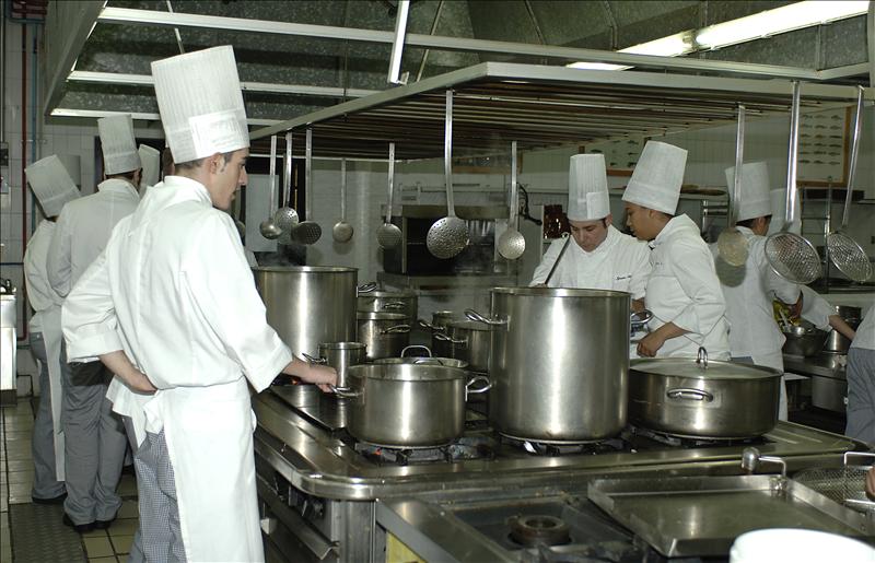 Gente de Córdoba. Celia Jiménez, Chef cordobesa, primera andaluza con una Estrella Michelin. Gente de Córdoba. Celia Jiménez, Chef cordobesa, primera andaluza con una Estrella Michelin.