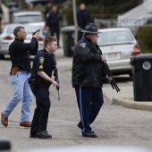 La policía acorrala a los sospechosos de los atentado del maratón de Boston