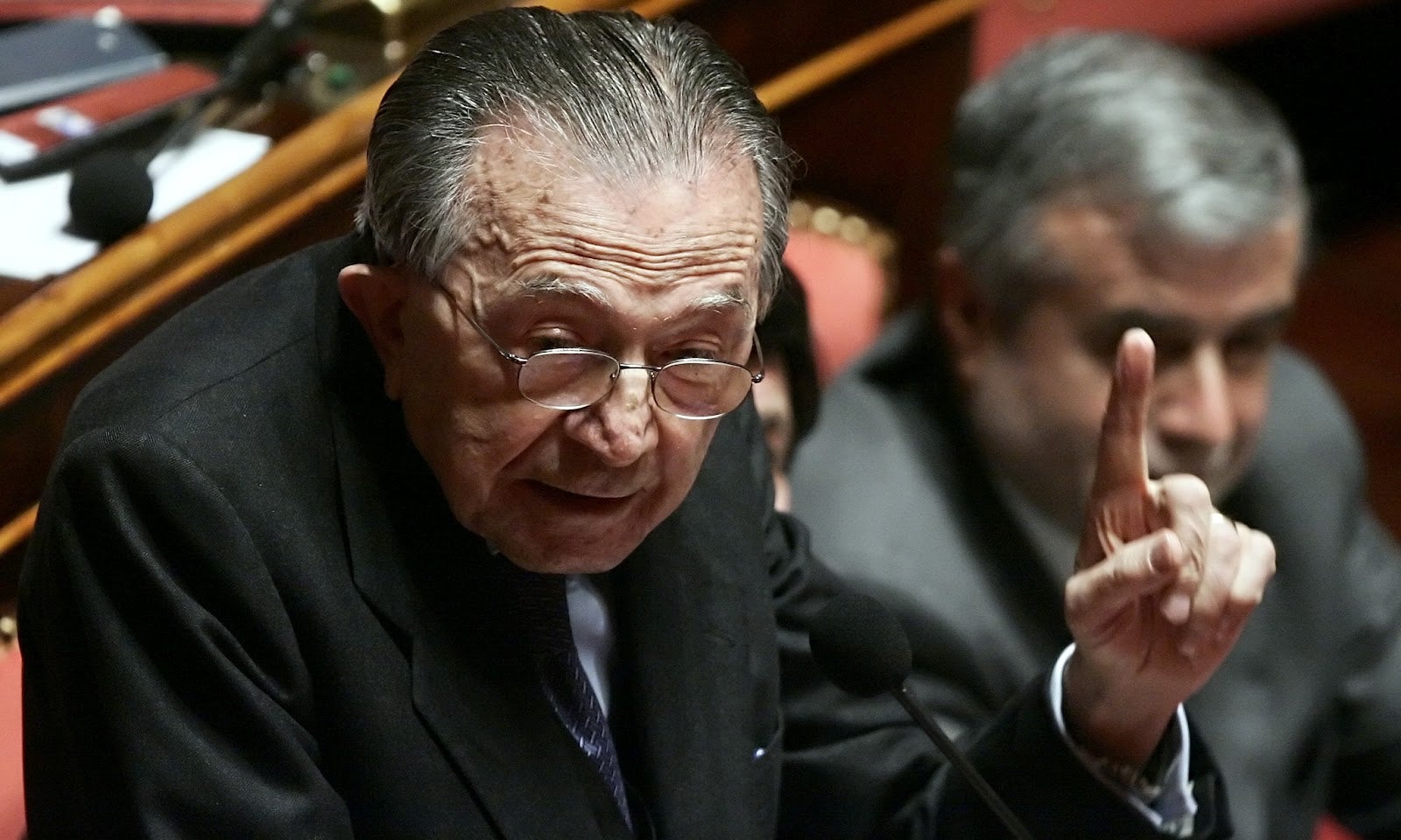 La cápsula del tiempo: Gladio, las cloacas de Europa La cápsula del tiempo: Gladio, las cloacas de Europa