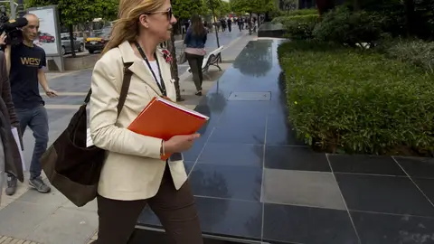 La infanta Cristina a su salida de su jornada de trabajo en La Caixa La infanta Cristina a su salida de su jornada de trabajo en La Caixa