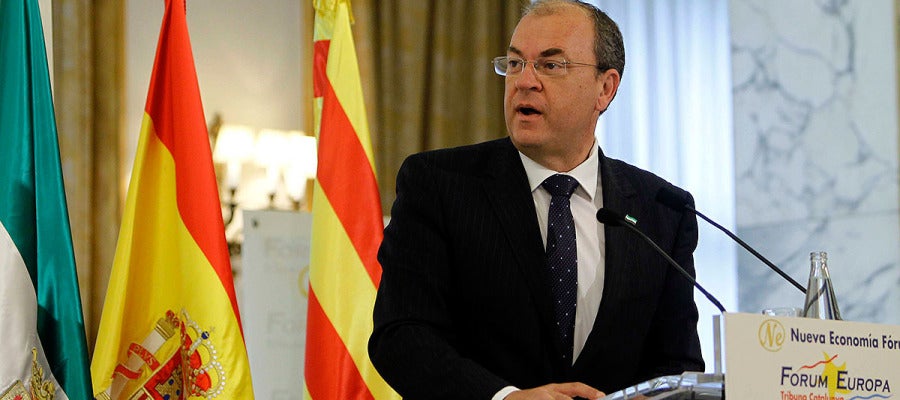 Monago ha pedido a los catalanes que dirijan sus críticas a Andalucía. Monago ha pedido a los catalanes que dirijan sus críticas a Andalucía.
