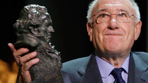  En la 22 Edici&oacute;n de los Premios Goya, Alfredo Landa gana el Goya por su trayectoria profesional