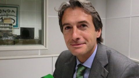 I&ntilde;igo de la Serna comparte un desayuno-entrevista en Onda Cero Cantabria