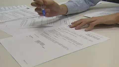 España dice “no” al contrato único pero Bruselas insiste España dice “no” al contrato único pero Bruselas insiste