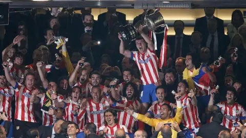 El Atlético levanta la Copa en la última edición del torneo El Atlético levanta la Copa en la última edición del torneo