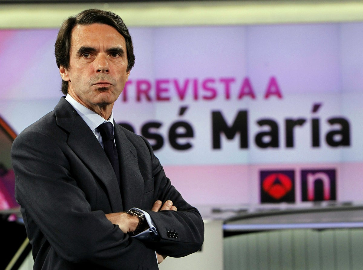 La mirada de Vallés: Aznar manda un mensaje a Rajoy La mirada de Vallés: Aznar manda un mensaje a Rajoy