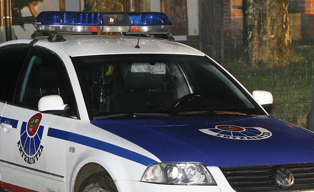 Denuncian una presunta agresión sexual a una menor por parte de tres jóvenes, también menores, en Barakaldo (Vizcaya) Denuncian una presunta agresión sexual a una menor por parte de tres jóvenes, también menores, en Barakaldo (Vizcaya)