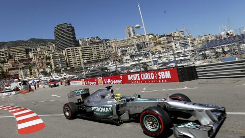 Rosberg rueda por Montecarlo