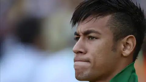 Neymar con la selección brasileña Neymar con la selección brasileña