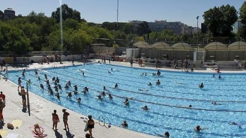 Piscina p&uacute;blica