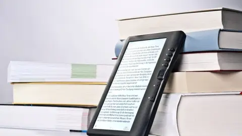 Libros vs E-book Libros vs E-book