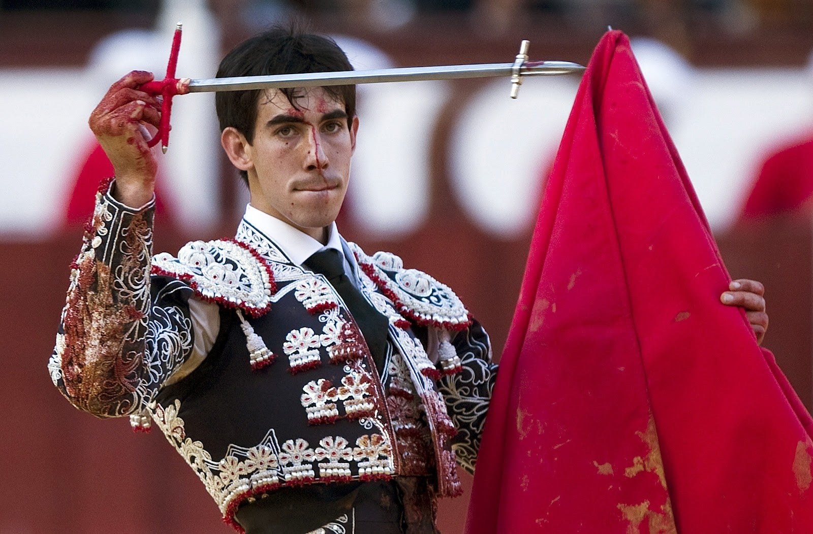 Aquí en la onda. Navarra - Va por Ustedes: Saúl Jiménez Fortes: "Al menos una vez hay que lidiar con los Miura en Pamplona" Aquí en la onda. Navarra - Va por Ustedes: Saúl Jiménez Fortes: "Al menos una vez hay que lidiar con los Miura en Pamplona"