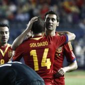 Soldado celebra su gol