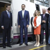 El Príncipe y Rajoy inauguran el AVE Madrid-Alicante