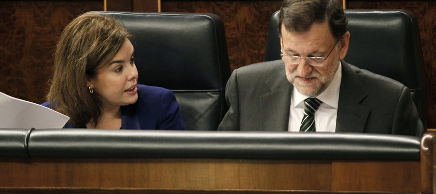 Mariano Rajoy junto a la vicepresidenta del Ejecutivo, Soraya Sáenz de Santamaría. Mariano Rajoy junto a la vicepresidenta del Ejecutivo, Soraya Sáenz de Santamaría.