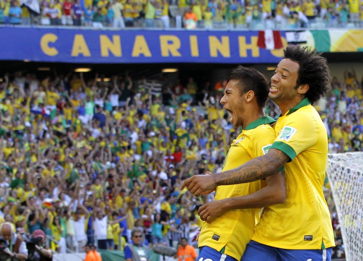 Brasil acaricia las semifinales con festival de Neymar ante México Brasil acaricia las semifinales con festival de Neymar ante México