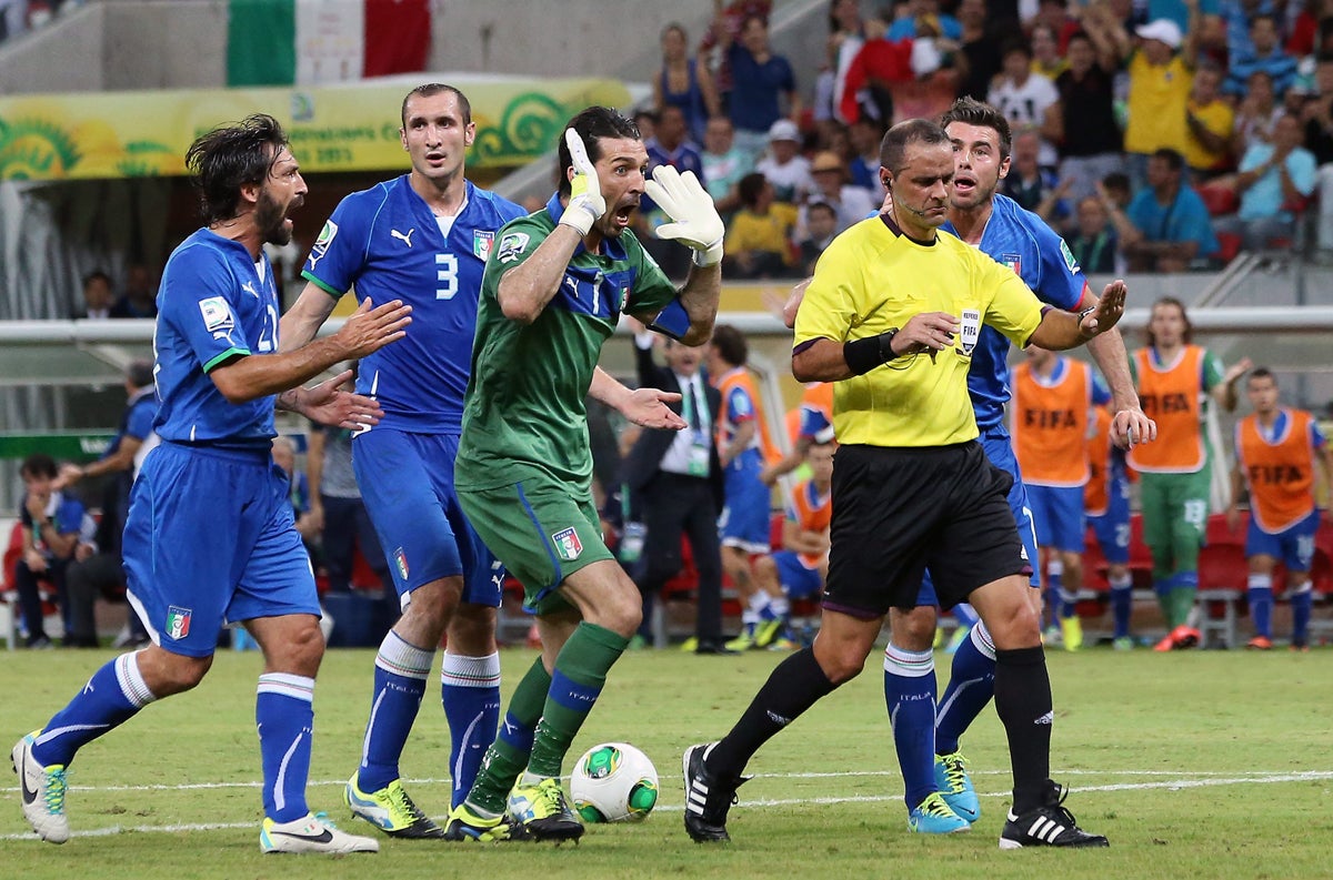 Italia se clasifica para las semifinales de la Copa Confederaciones tras ganar a Japón Italia se clasifica para las semifinales de la Copa Confederaciones tras ganar a Japón