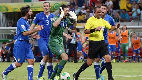 Italia gana a Japón y se clasifica para semifinales Italia gana a Japón y se clasifica para semifinales