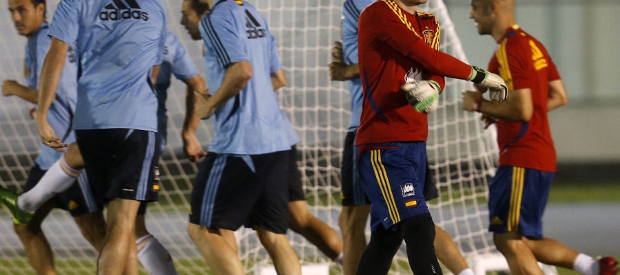 Casillas junto al resto de internacionales en el entrenamiento en Río de Janeiro Casillas junto al resto de internacionales en el entrenamiento en Río de Janeiro