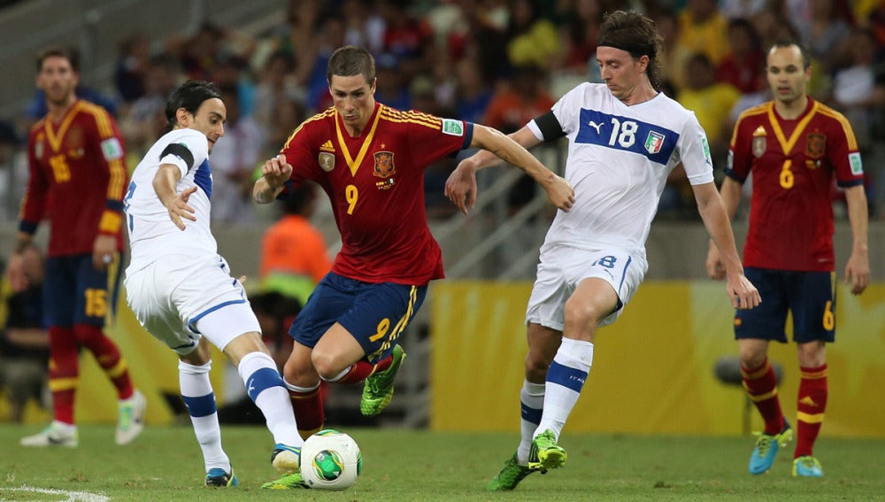 Torres, en acción ante Italia
