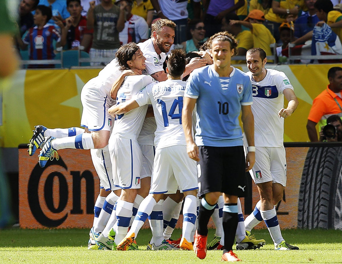Italia acaba tercera tras superar a Uruguay en los penaltis Italia acaba tercera tras superar a Uruguay en los penaltis