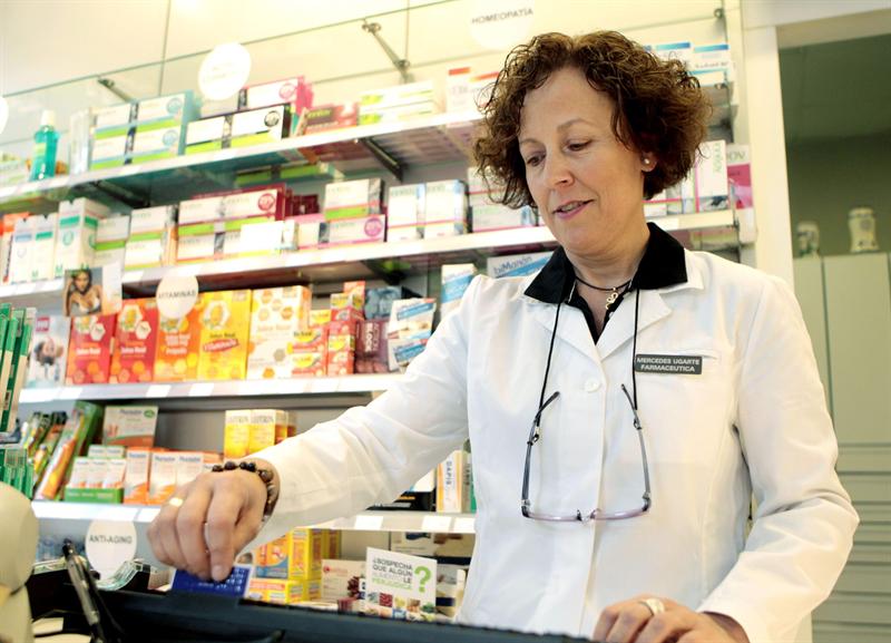 Pamplona en la Onda. "Tu farmacéutico se compromete contigo", ese es el lema del Día Mundial del Farmacéutico que se celebra hoy. Hablamos con la presidenta del Colegio Oficial de Farmacéuticos de Navarra, Pilar García Pamplona en la Onda. "Tu farmacéutico se compromete contigo", ese es el lema del Día Mundial del Farmacéutico que se celebra hoy. Hablamos con la presidenta del Colegio Oficial de Farmacéuticos de Navarra, Pilar García