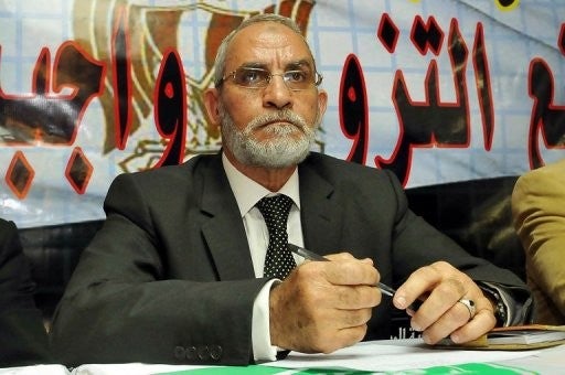 El fiscal de Egipto ordena el arresto del líder y del número dos de los Hermanos Musulmanes El fiscal de Egipto ordena el arresto del líder y del número dos de los Hermanos Musulmanes