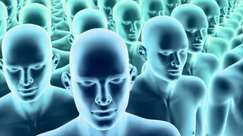 Clones Clones