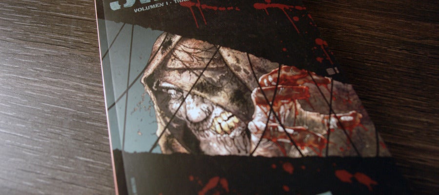 Portada de 'Stitched', de Garth Ennis, que edita Panini Cómics Portada de 'Stitched', de Garth Ennis, que edita Panini Cómics