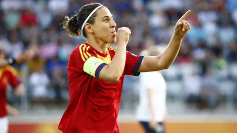 La capitana del equipo español Verónica Boquete celebra el primer gol La capitana del equipo español Verónica Boquete celebra el primer gol