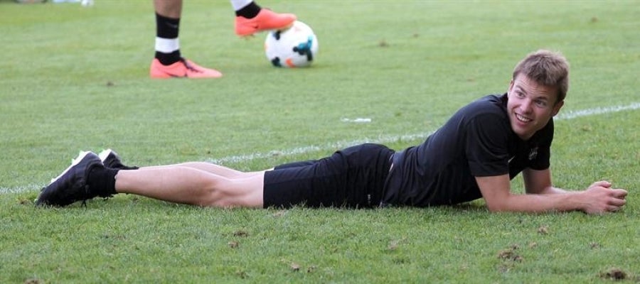 Illarramendi sobre el césped de Zubieta Illarramendi sobre el césped de Zubieta