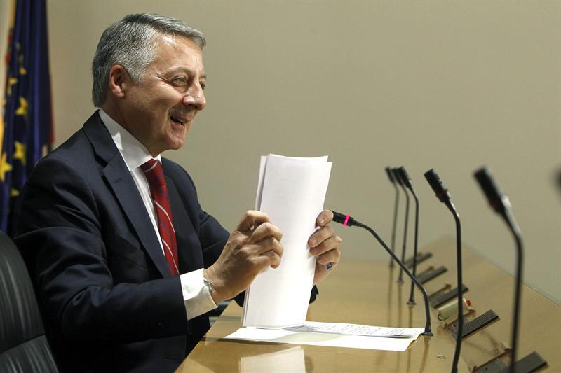 José Blanco, nuevo presidente de la Mesa del Comité Federal que debe decidir la abstención a Rajoy José Blanco, nuevo presidente de la Mesa del Comité Federal que debe decidir la abstención a Rajoy