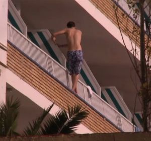 El balconing, una práctica muy peligrosa que se incrementa con el consumo de alcohol El balconing, una práctica muy peligrosa que se incrementa con el consumo de alcohol