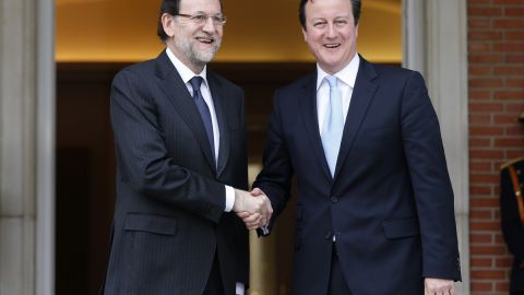 El presidente del Gobierno, Mariano Rajoy, y el primer ministro brit&aacute;nico, David Cameron.
