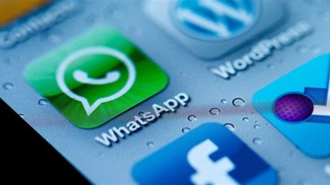 Icono de Whatsapp en un m&oacute;vil