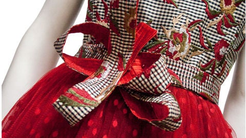 Detalles de un vestido de Los Pepes Collection