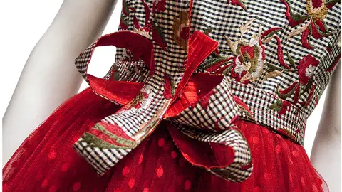 Detalles de un vestido de Los Pepes Collection Detalles de un vestido de Los Pepes Collection