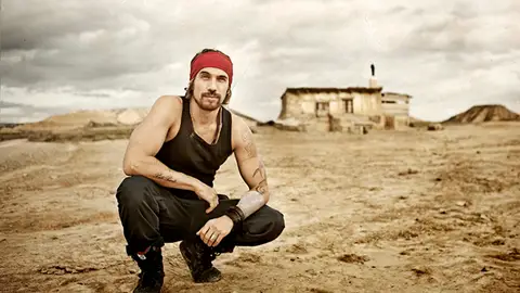 Macaco en una imagen promocional de su gira 'El murmullo del fuego' Macaco en una imagen promocional de su gira 'El murmullo del fuego'