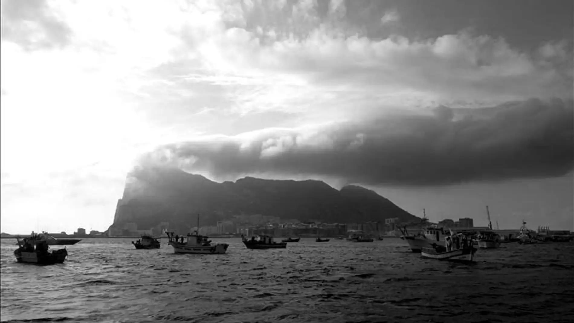 Peñón de Gibraltar en blanco y negro