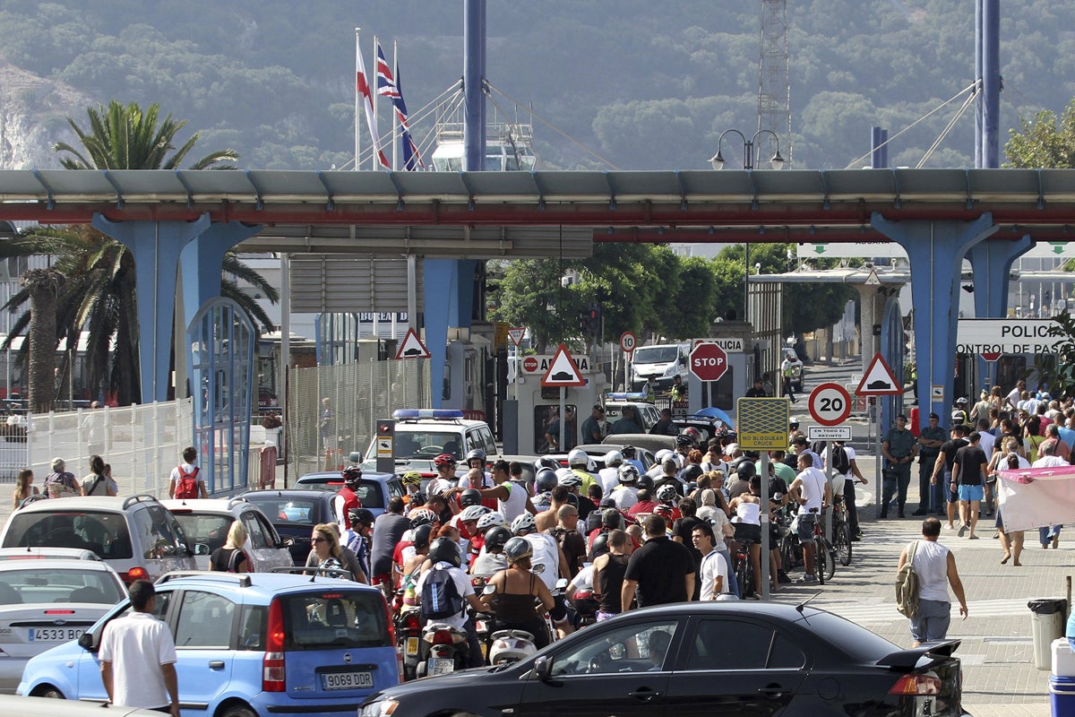 La CE avala los controles de España en la frontera con Gibraltar La CE avala los controles de España en la frontera con Gibraltar