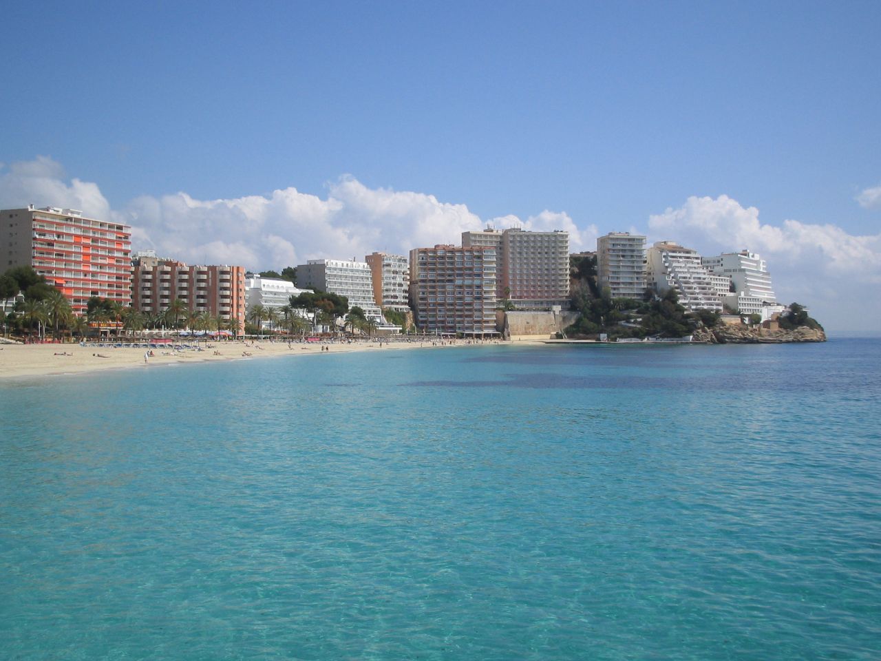 Hoteles de Palmanova-Magaluf han mantenido más del 90% de ocupación en verano Hoteles de Palmanova-Magaluf han mantenido más del 90% de ocupación en verano