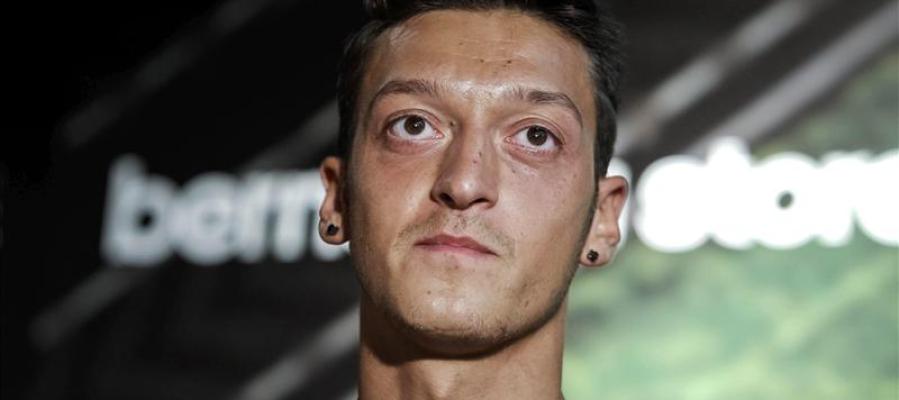 El centrocampista alemán Mesut Ozil El centrocampista alemán Mesut Ozil