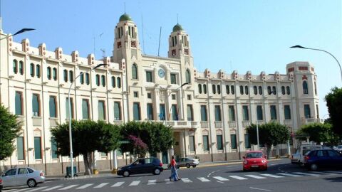 Palacio de la Asamblea, situado en la Plaza de Espa&ntilde;a de Melilla.