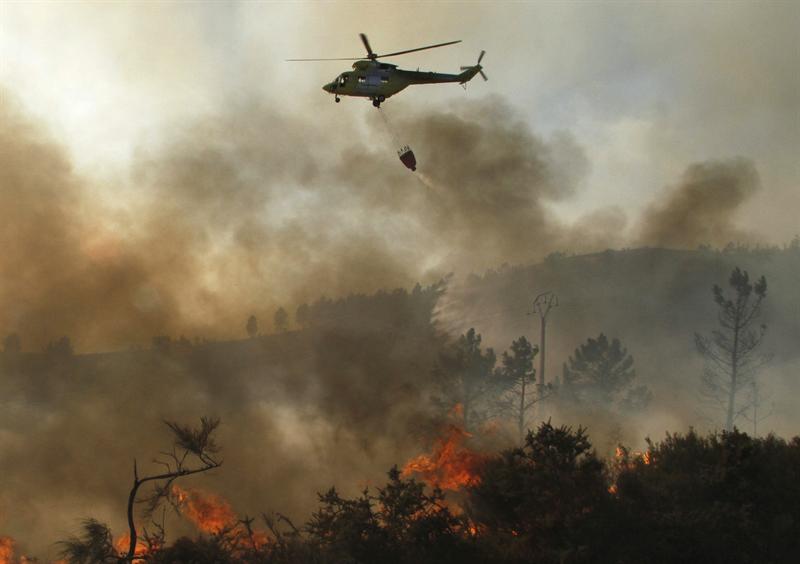 Mesa de redacción: Sólo en un día se detectaron 106 fuegos en Galicia Mesa de redacción: Sólo en un día se detectaron 106 fuegos en Galicia