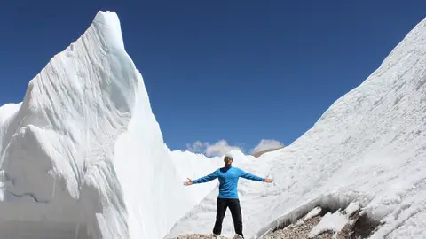 Carlos Soria sube a la cima del Shisha Pangma Carlos Soria sube a la cima del Shisha Pangma