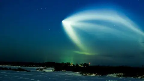 Representación de un OVNI Representación de un OVNI